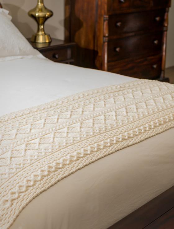 aran cashmere O'Connor Clan Aran Bed Runner