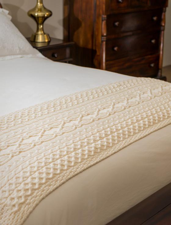 aran cashmere O'Neill Clan Aran Bed Runner