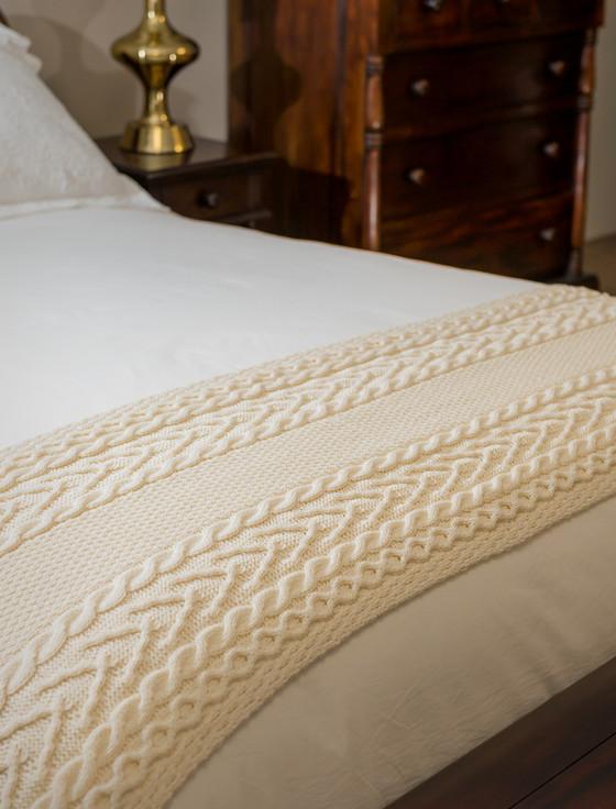aran cashmere O'Sullivan Clan Aran Bed Runner