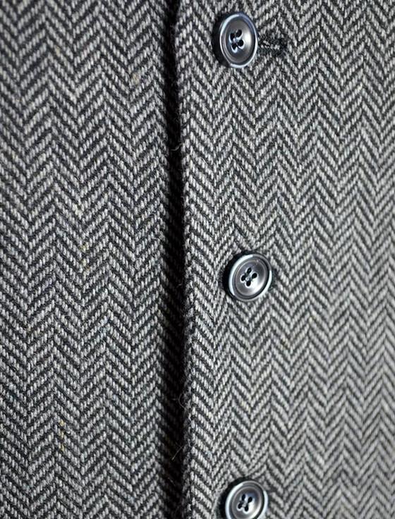 Aran Cashmere Tweed Herringbone Waistcoat - Grey