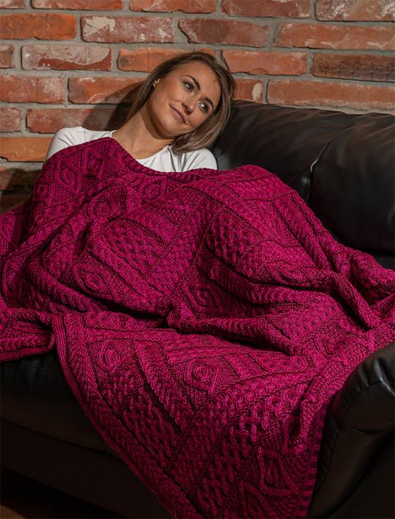 Aran Cashmere Two-Tone Aran Pleated Throw