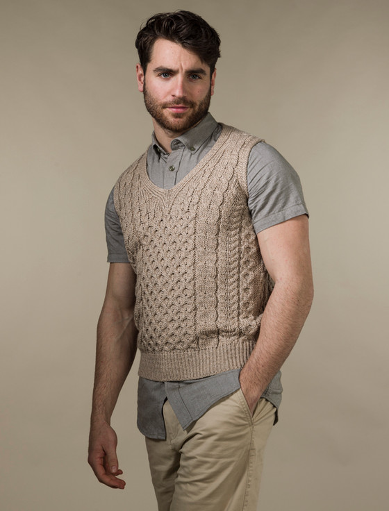 Aran Cashmere ‎V‎-Neck Ar‎‎an Slipover‎