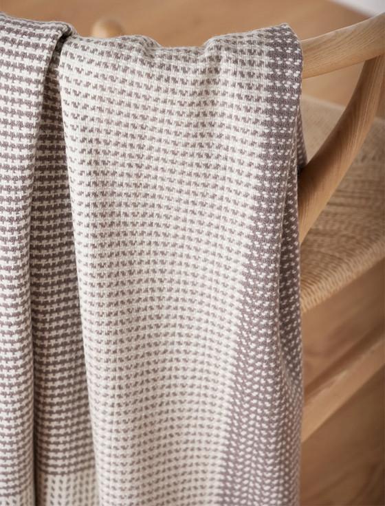 Aran Cashmere Wool And Cashmere Throw - Dún Briste