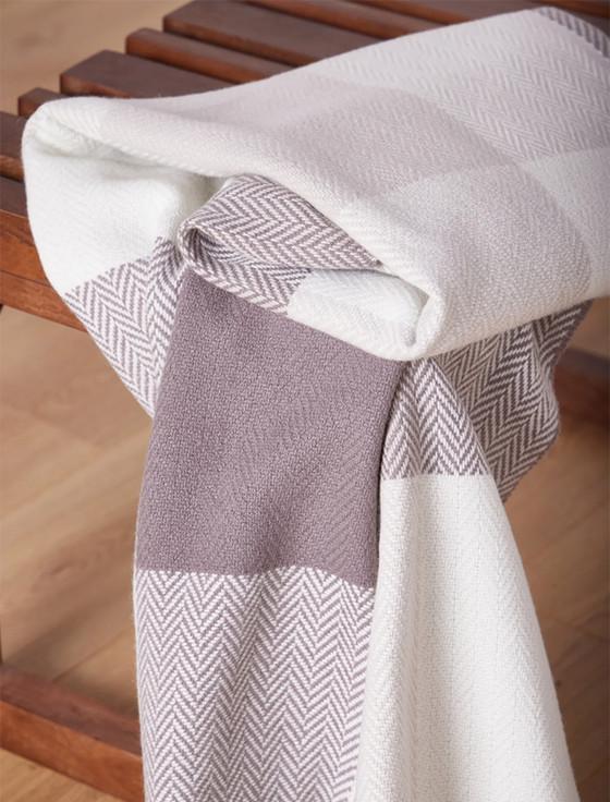 Aran Cashmere Wool And Cashmere Throw - Dún Na Rí
