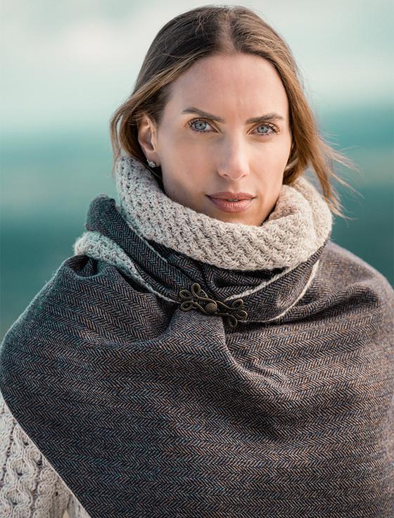 Aran Cashmere Wool Tweed Cowl - Brown