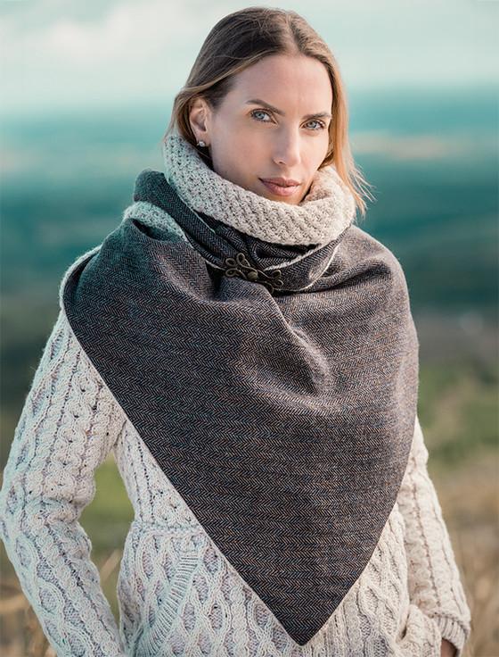 aran cashmere Wool Tweed Cowl - Brown