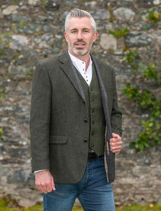 Aran Cashmere Casement Green Classic Fit Tweed Jacket