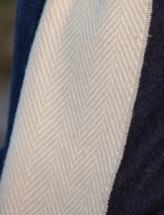 Aran Cashmere Cashmere Scarf - Bone & White Herringbone