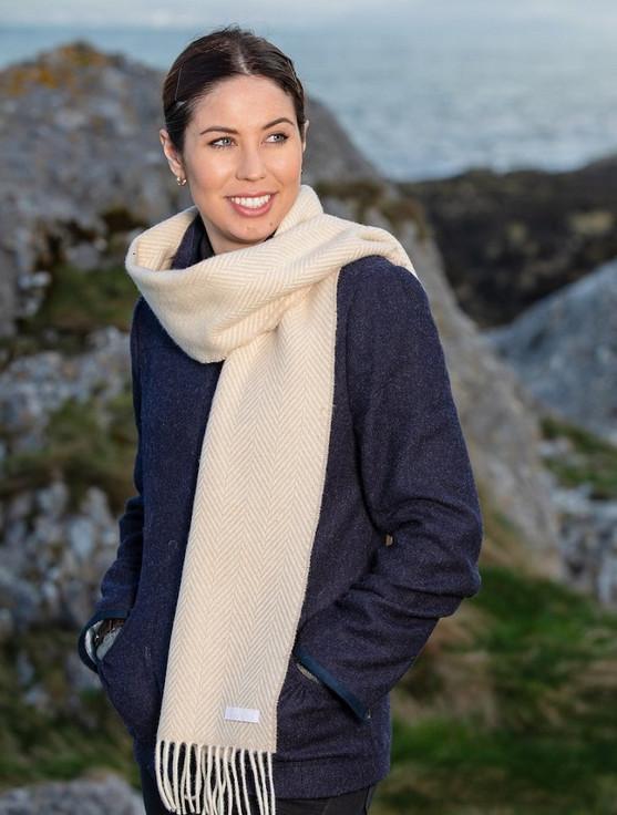 aran cashmere Cashmere Scarf - Bone & White Herringbone