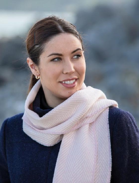 Aran Cashmere Cashmere Scarf - Pink & White Herringbone