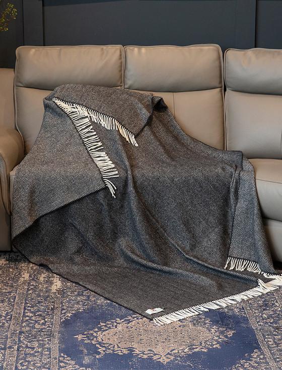 Aran Cashmere Cashmere Wool Throw - Charcoal Grey Herringbone