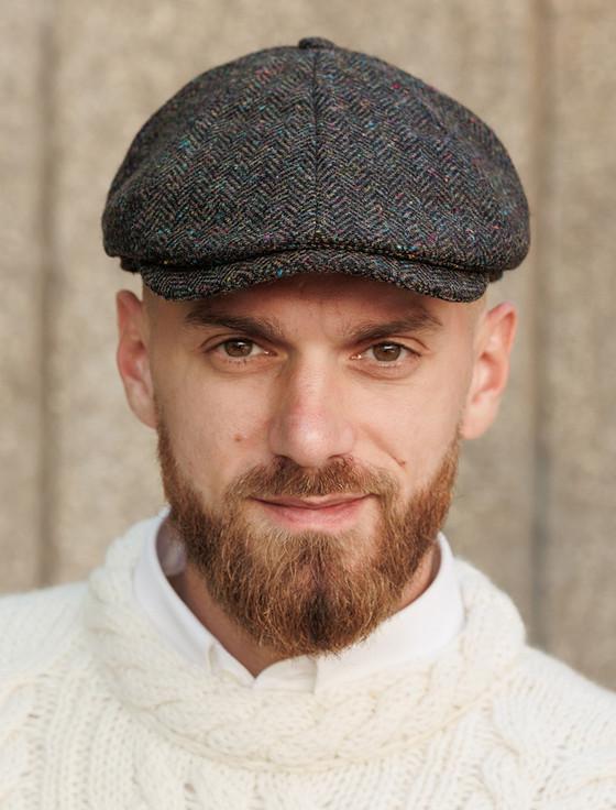 Aran Cashmere Donegal Tweed 8 Piece Panel Cap - Green Fleck