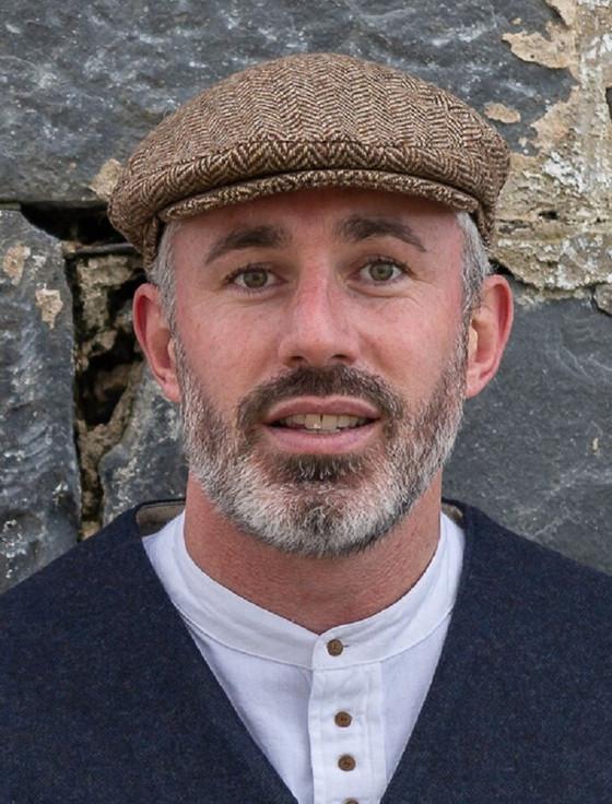 Aran Cashmere Donegal Tweed Herringbone Flat Cap - Brown
