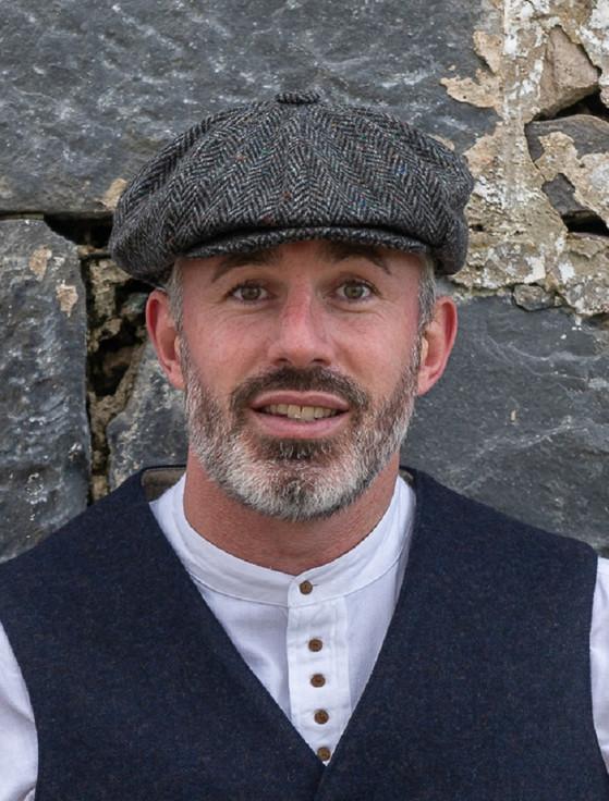 aran cashmere Donegal Tweed Men's Driving Cap - Charcoal