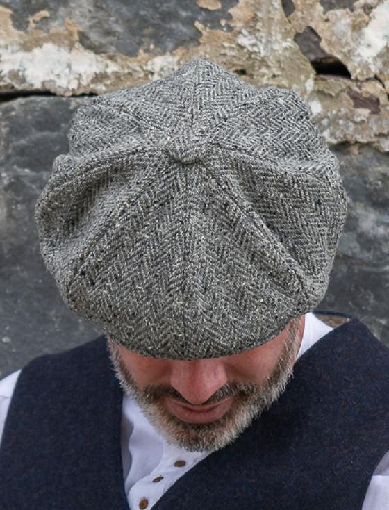 Aran Cashmere Donegal Tweed Men's Driving Cap - Silver