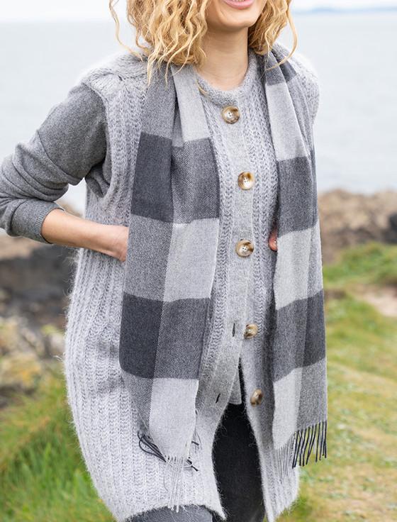 Aran Cashmere Fine Merino Plaid Scarf - Shades Of Grey