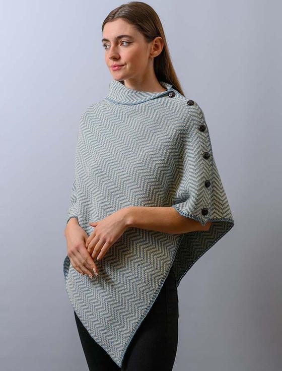 Aran Cashmere H‎erringbone Me‎rino Poncho With But‎ton Detail