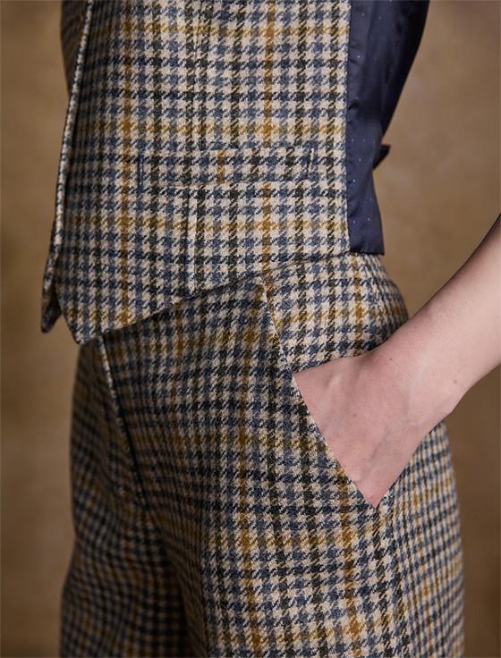 Aran Cashmere Heidi Tweed Waistcoat – Saffron Cobalt Blue