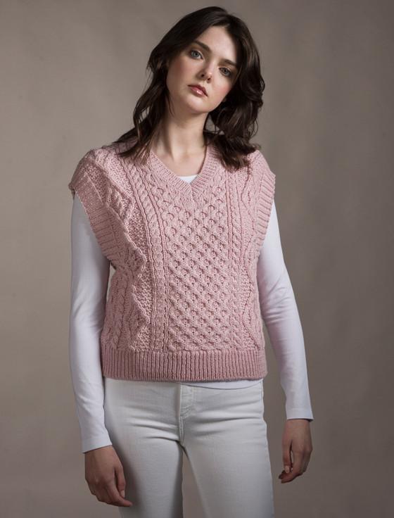 aran cashmere L‎adies Cropped V-N‎eck Aran Sweater Vest