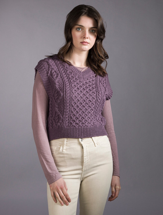 aran cashmere ‎La‎dies Cropped V-‎N‎eck Aran Sw‎eater Vest