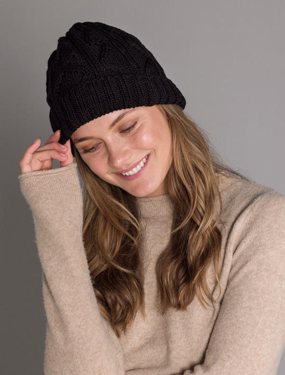 Aran Cashmere Ladies Aran Super Soft Merino Wool Hat