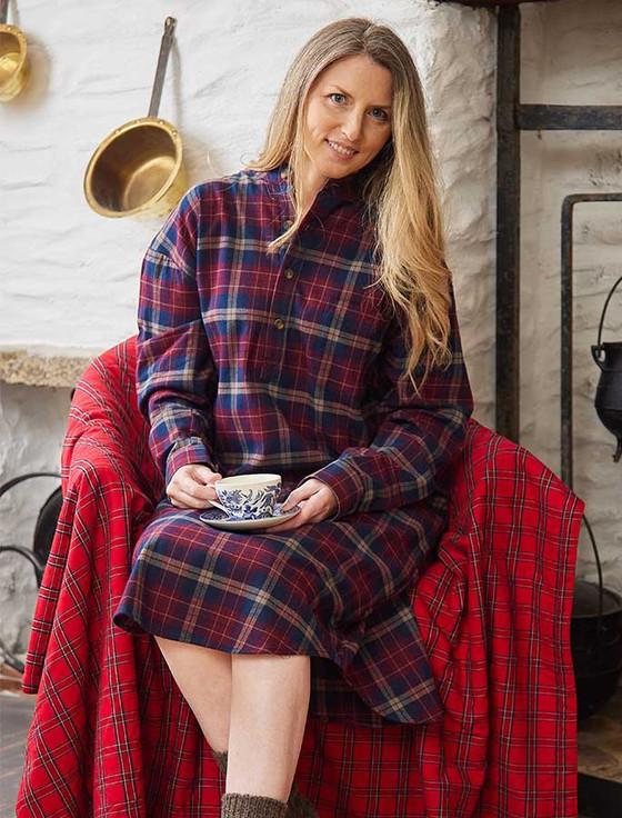 Aran Cashmere Ladies Cotton Flannel Nightshirt - Maroon Navy