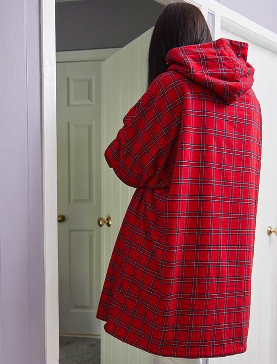 Aran Cashmere Ladies Irish Flannel Lounge Hoodie - Red Tartan