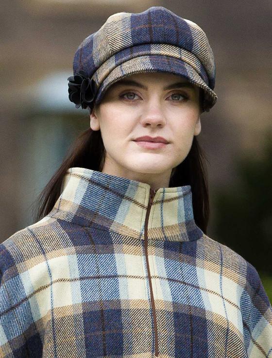 Aran Cashmere Ladies Newsboy Hat - Cream Navy Beige Plaid