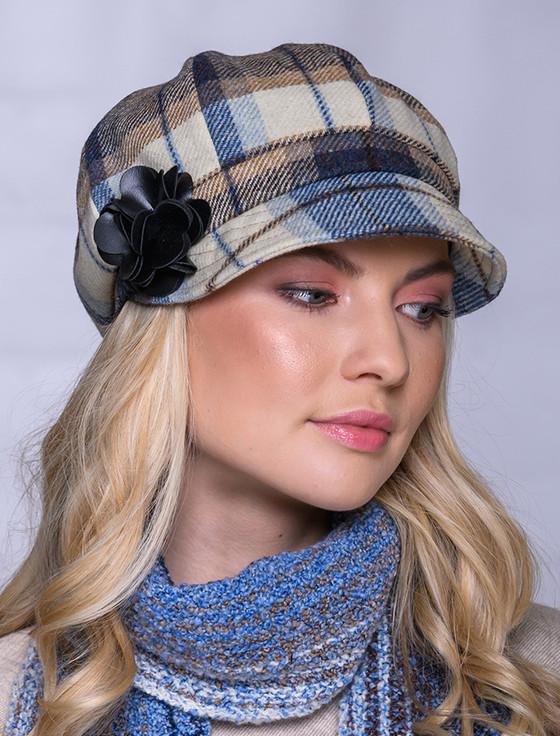 aran cashmere Ladies Newsboy Hat - Cream Navy Beige Plaid