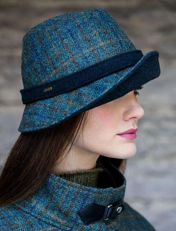 Aran Cashmere Ladies Tweed Clodagh Cap - Green Navy & Brown Plaid