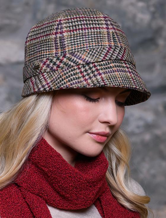 Aran Cashmere Ladies Tweed Flapper Cap - Cream Red & Beige