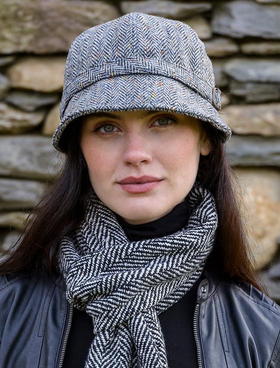 Aran Cashmere Ladies Tweed Flapper Cap - Grey Herringbone
