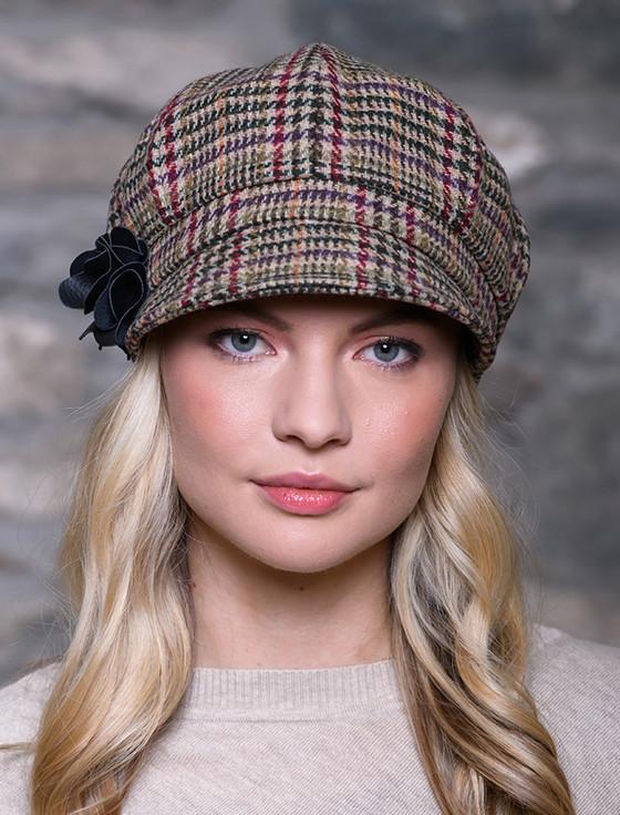 Aran Cashmere Ladies Tweed Newsboy Hat - Cream Red & Beige