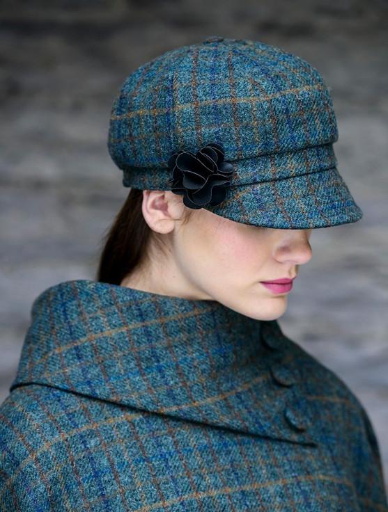 Aran Cashmere Ladies Tweed Newsboy Hat - Green Navy & Brown Plaid