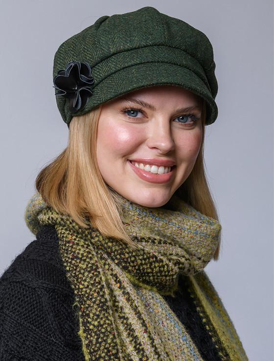 Aran Cashmere Ladies Tweed Newsboy Hat - Green & Yellow