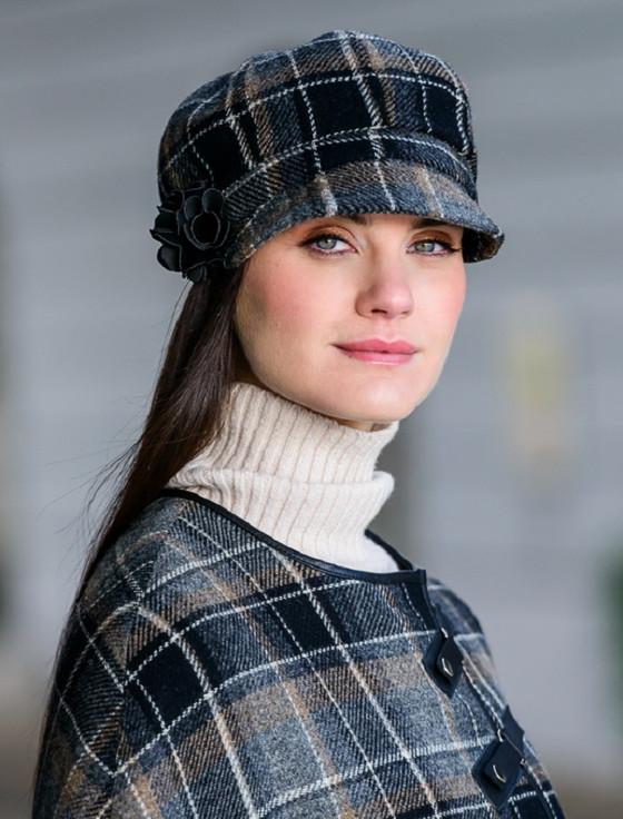 Aran Cashmere Ladies Tweed Newsboy Hat - Grey & Black Plaid