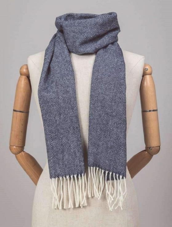 aran cashmere Lambswool Scarf - Navy & Cream Herringbone