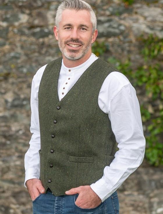 Aran Cashmere McDonagh Tweed Herringbone Wool Waistcoat