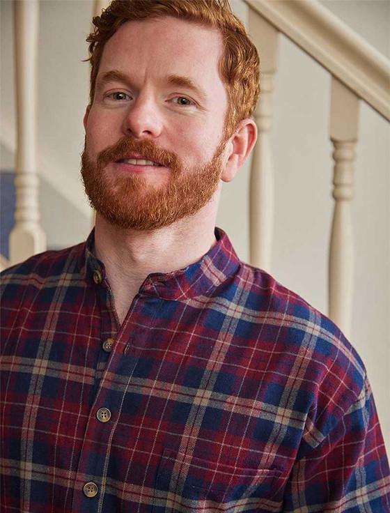 Aran Cashmere Men's Cotton Flannel Nightshirt - Maroon Navy