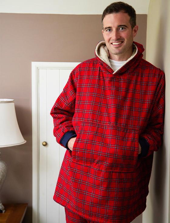 aran cashmere Men's Irish Flannel Lounge Hoodie - Red Tartan