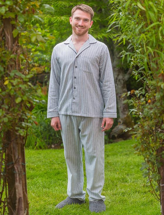aran cashmere Men's Irish Flannel Pyjamas - Blue Stripe