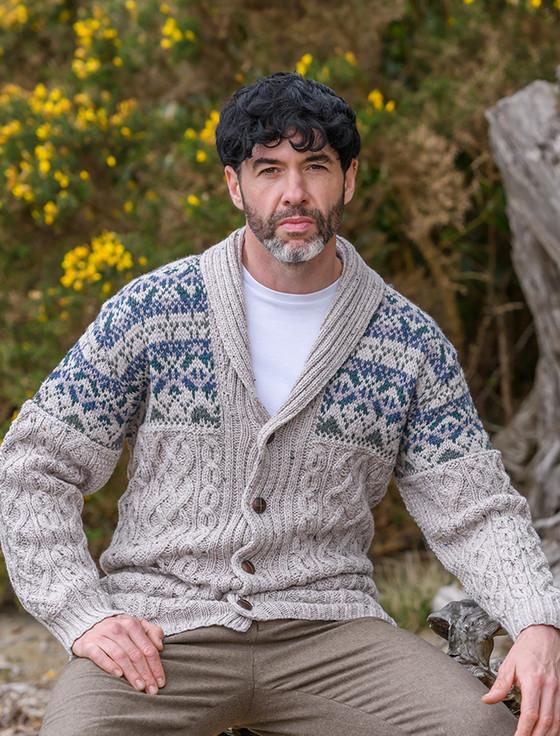 Aran Cashmere Men's Shawl Collar Jacquard Cardigan With Pockets