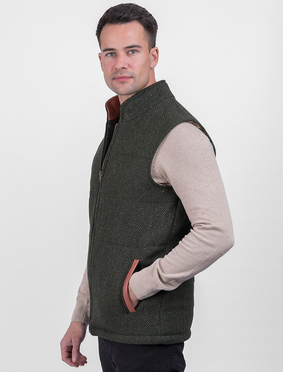 Aran Cashmere Men's Tweed & Leather Gilet - Green Herringbone