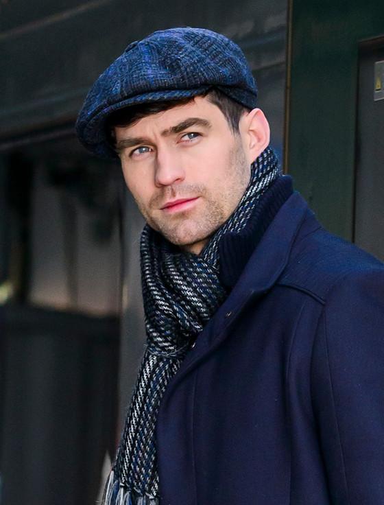 Aran Cashmere Mucros 8 Panel Driving Cap - Charcoal & Blue Check