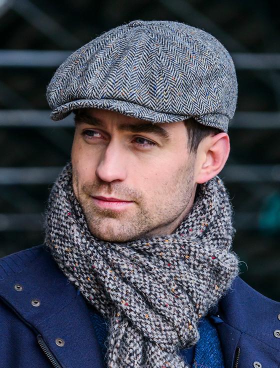 Aran Cashmere Mucros 8 Panel Driving Cap - Grey Herringbone