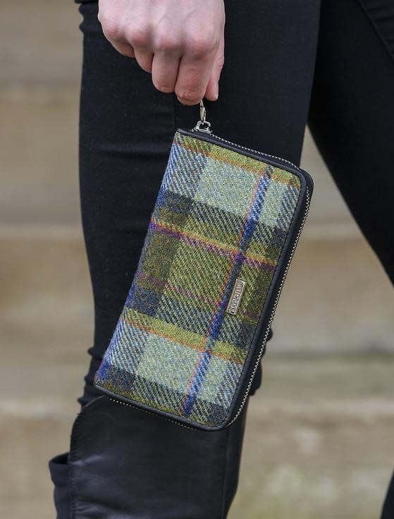 aran cashmere Mucros Tweed Purse - Multi-Vernal Plaid