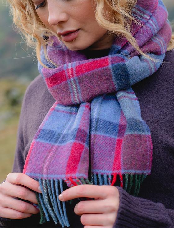 Aran Cashmere Narrow Lambswool Checked Scarf - Raspberry Lavender & Purple