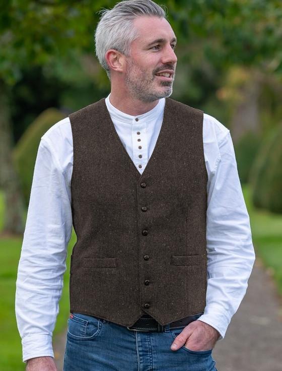 Aran Cashmere Oscar Wilde Single Breast Brown Tweed Waistcoat