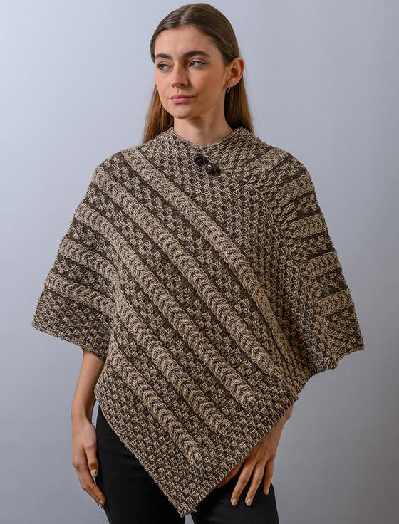 Aran Cashmere Plated Aran Poncho W‎ith Button Detail