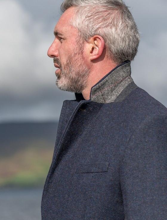 Aran Cashmere Ryan Navy Classic Fit Irish Tweed Jacket